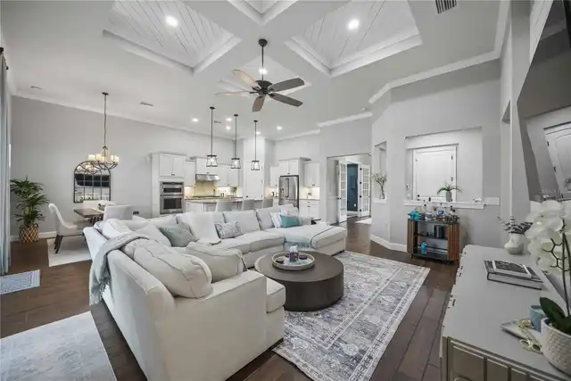 Listing Photo 15