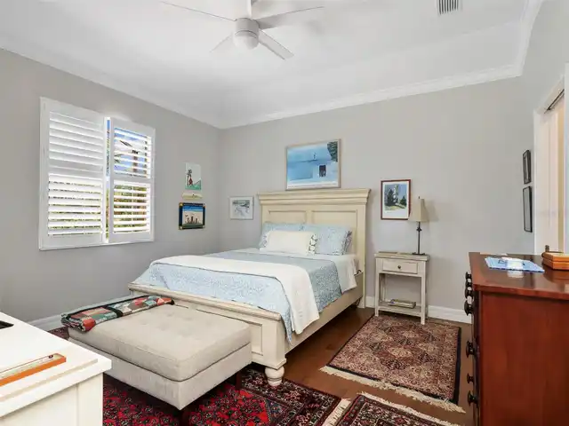 Listing Photo 21
