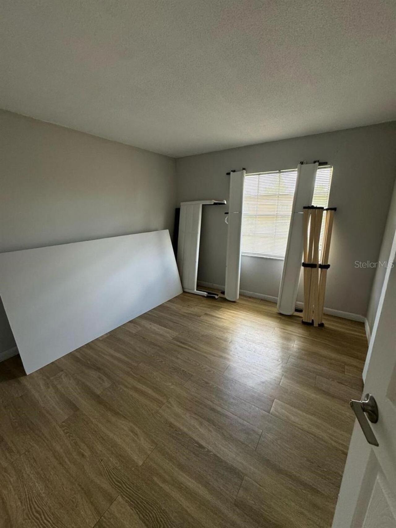 Listing Photo 7
