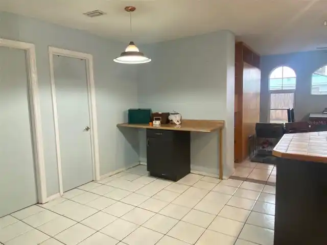 Listing Photo 16