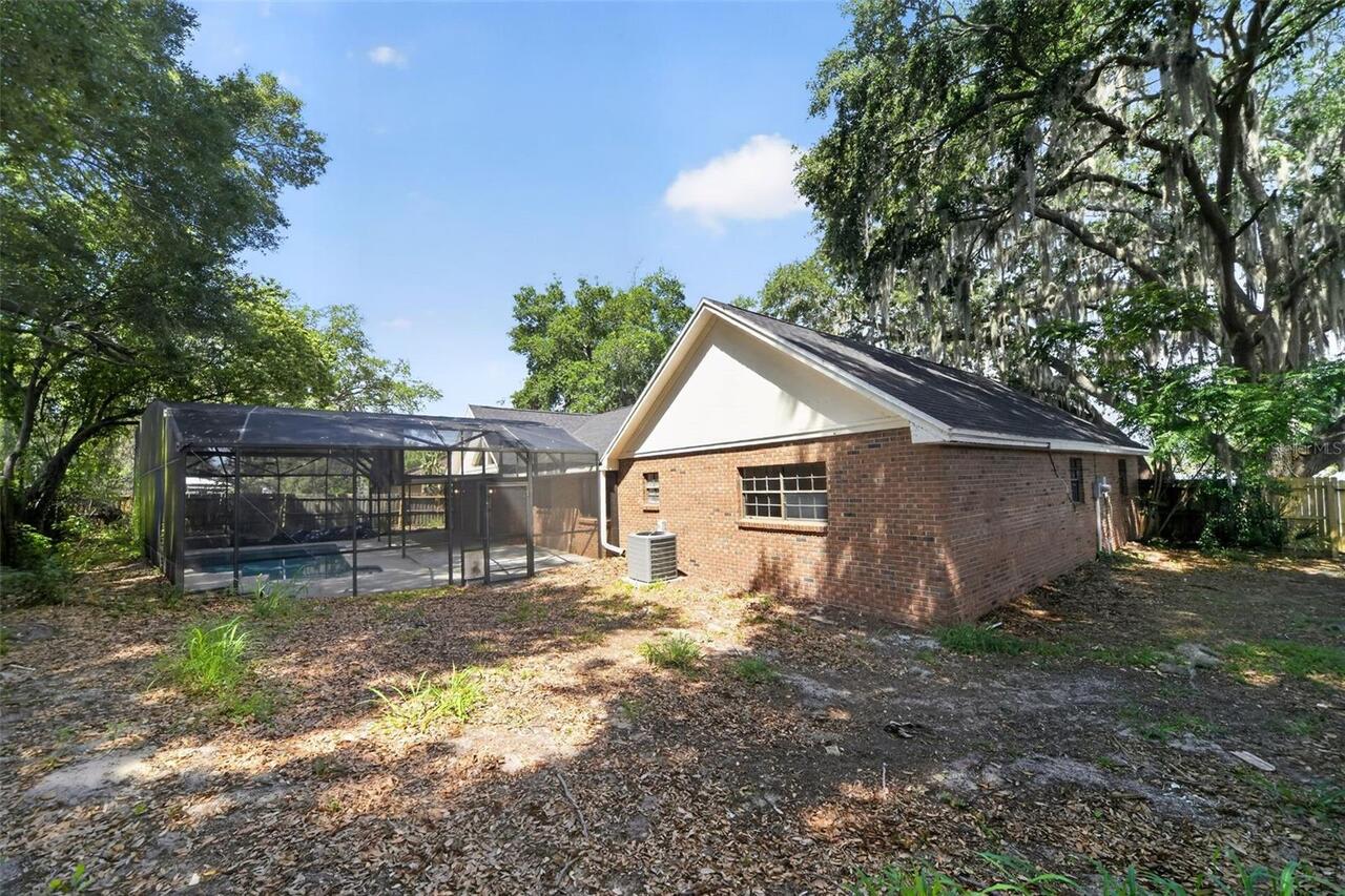 Listing Photo 17