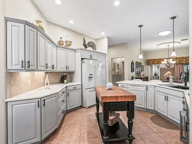 Listing Photo 25