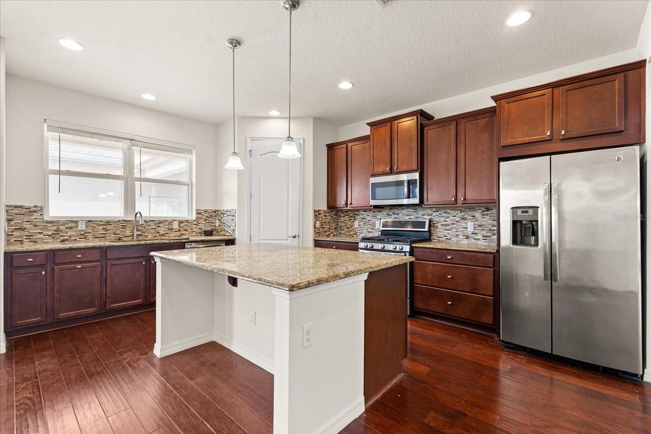 Listing Photo 7
