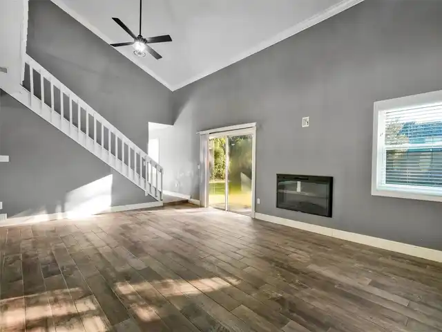 Listing Photo 7
