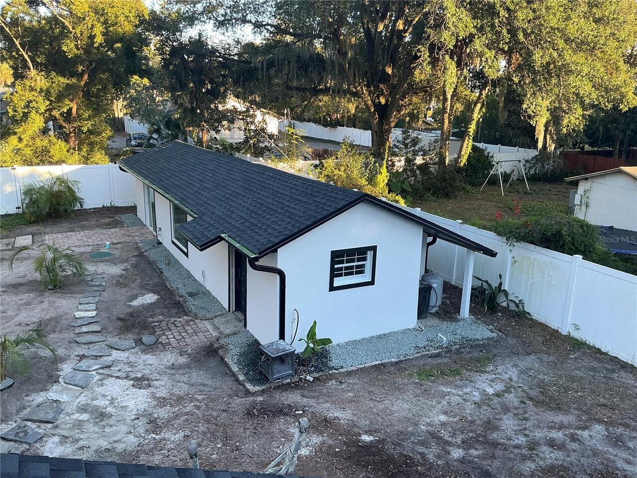 Listing Photo 16