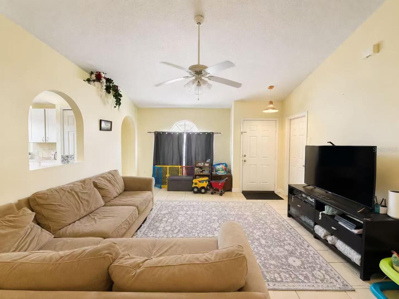 Listing Photo 8