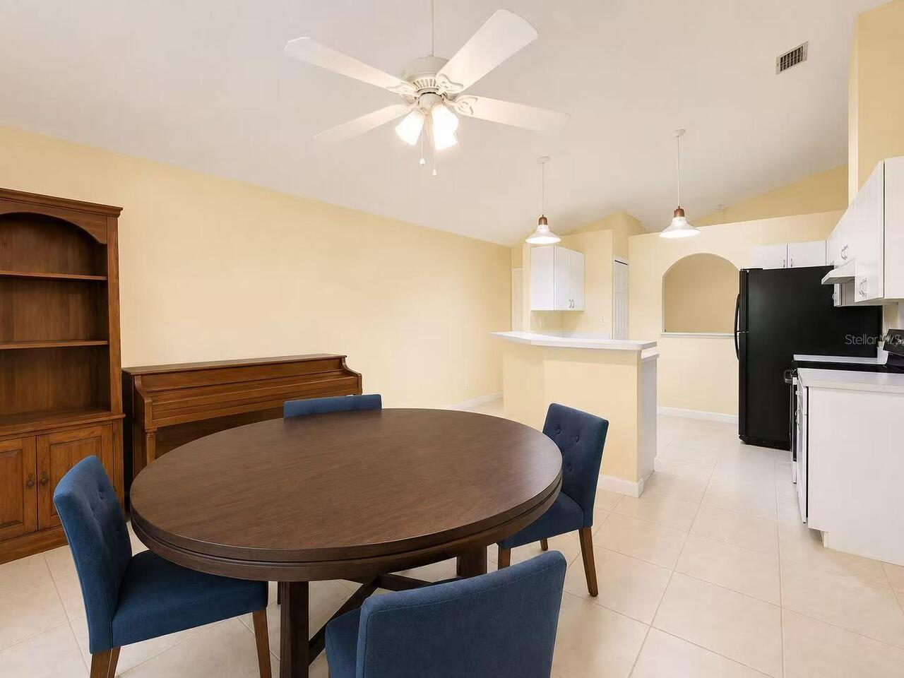 Listing Photo 9
