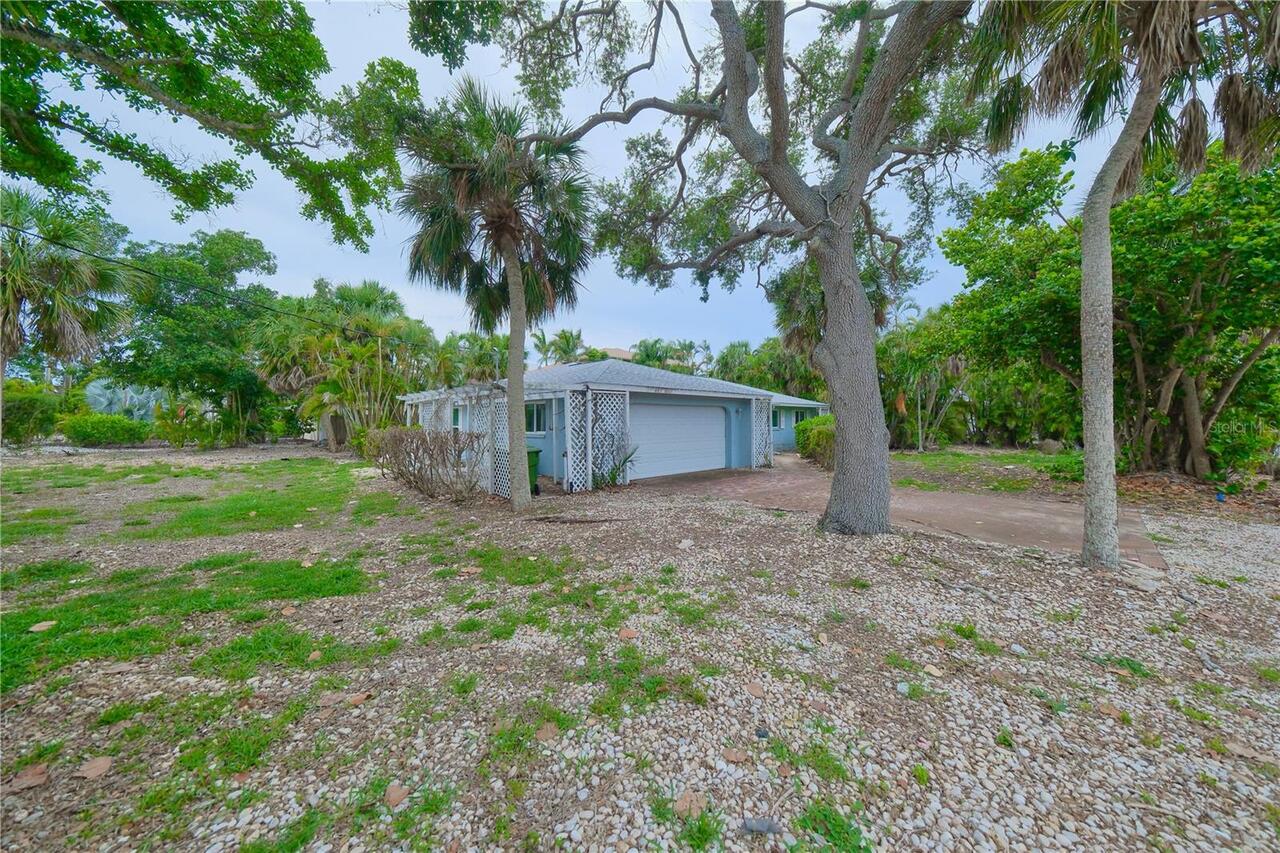 Listing Photo 8