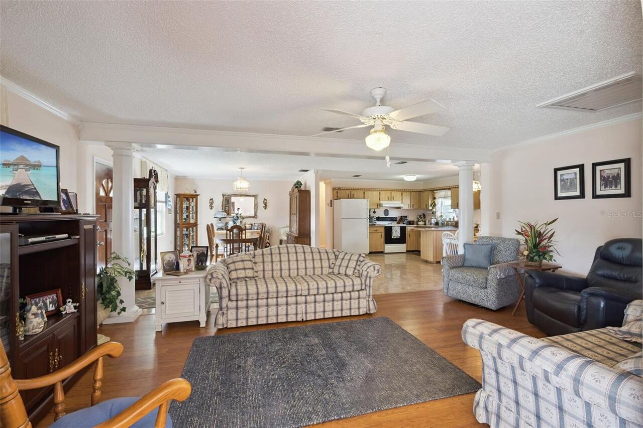 Listing Photo 6