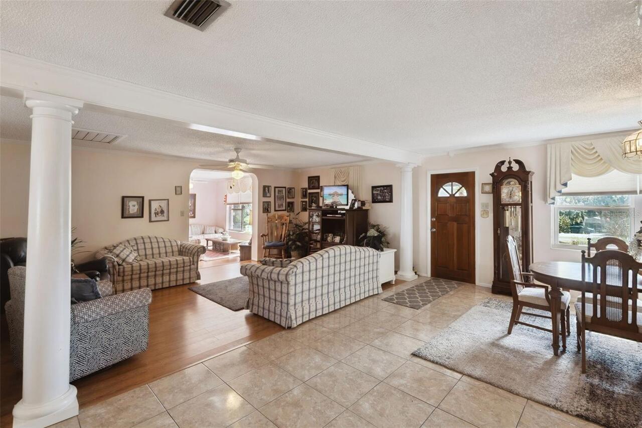 Listing Photo 7