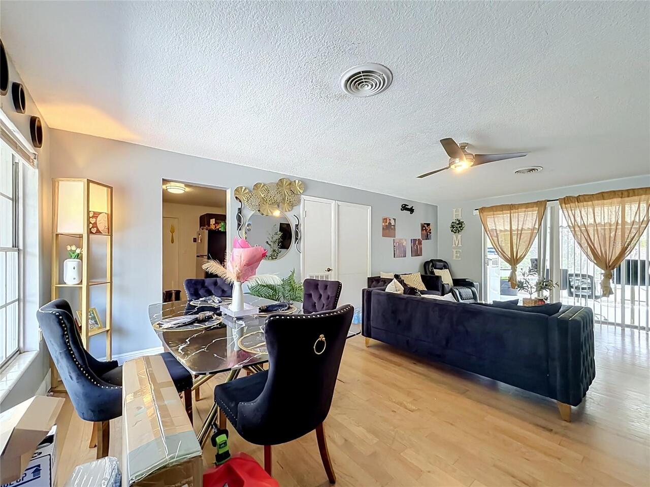 Listing Photo 11