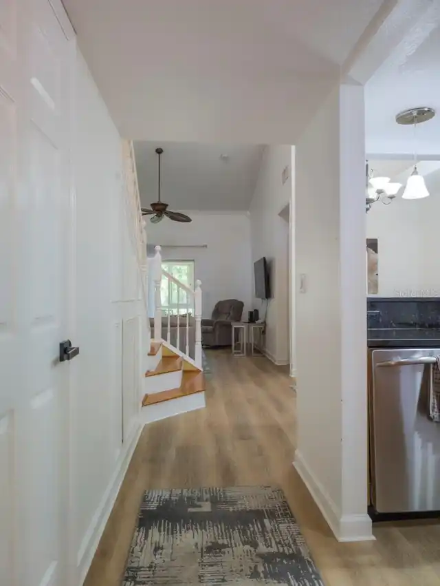 Listing Photo 11