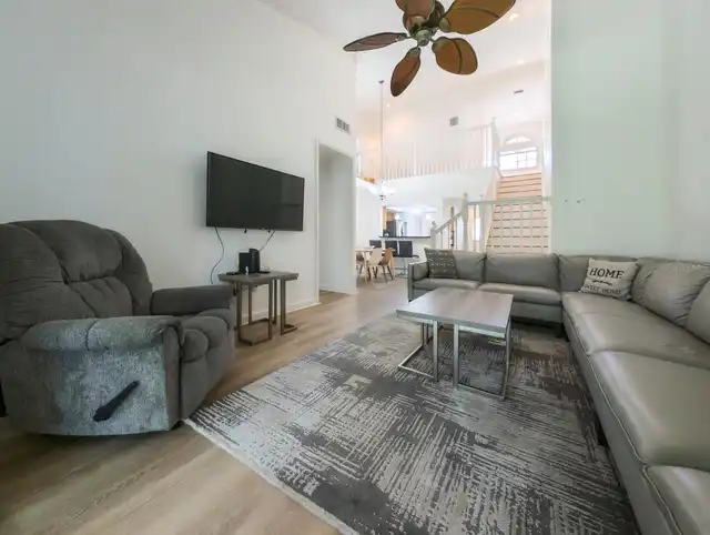 Listing Photo 12