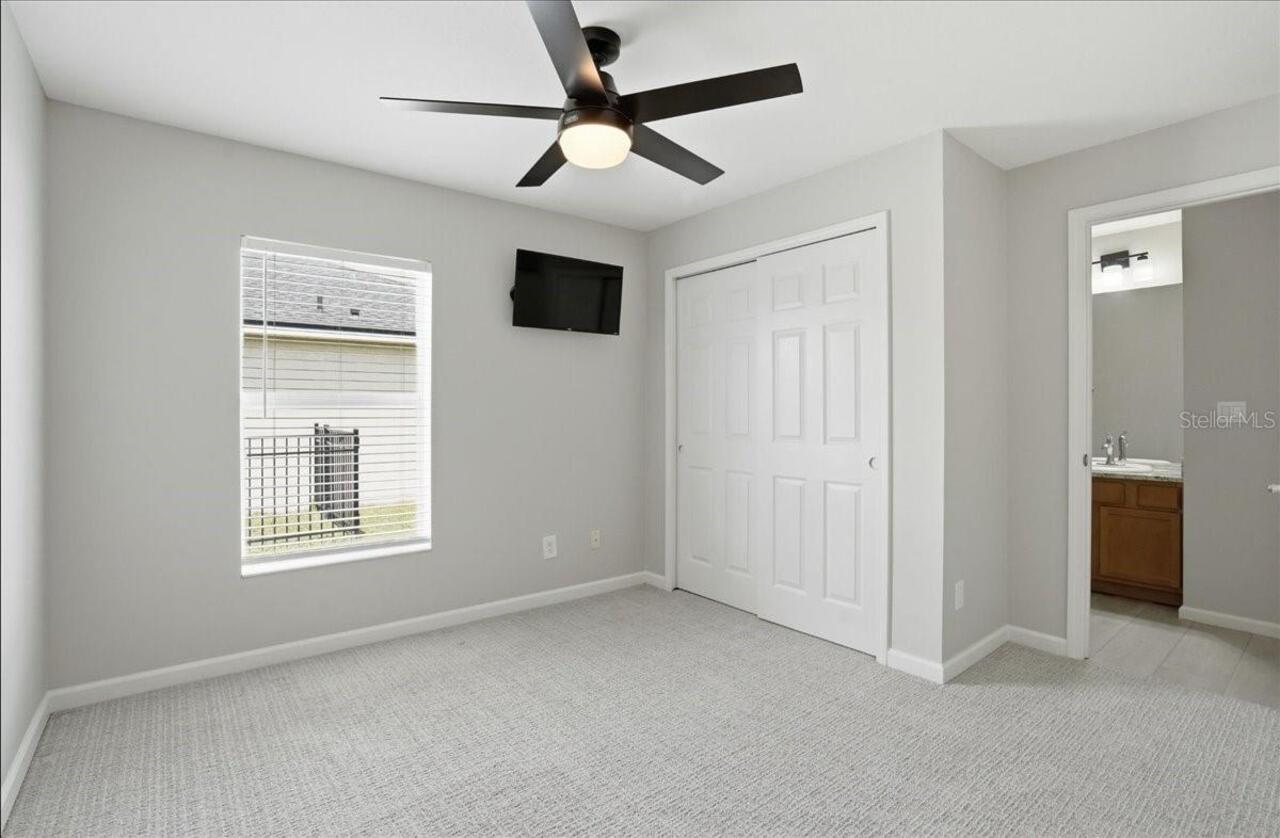 Listing Photo 32