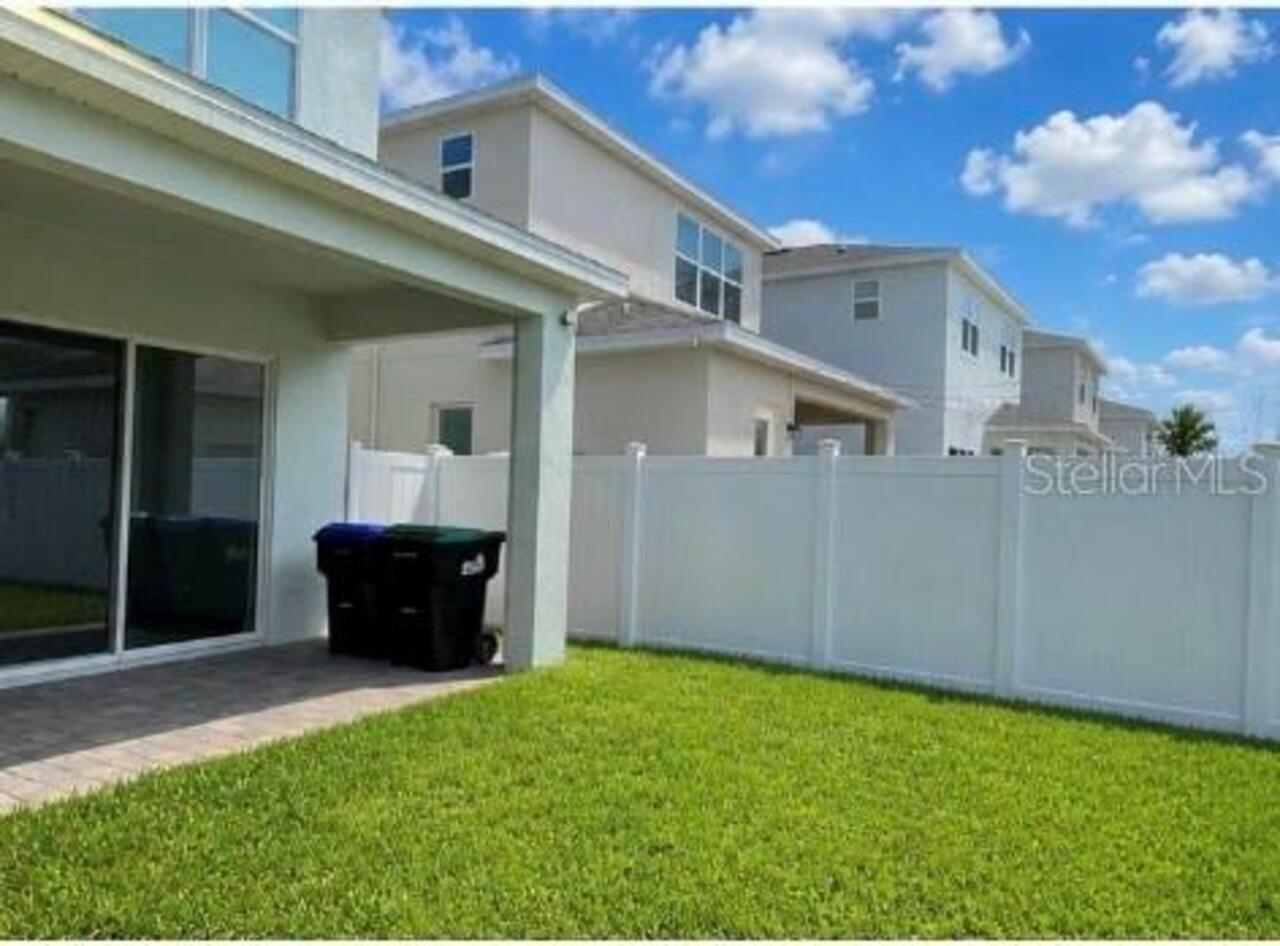 Listing Photo 9