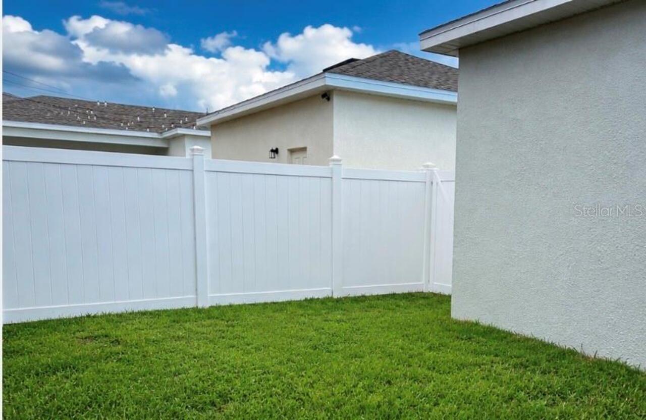Listing Photo 11