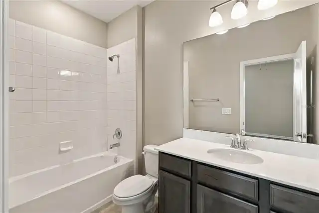 Listing Photo 16