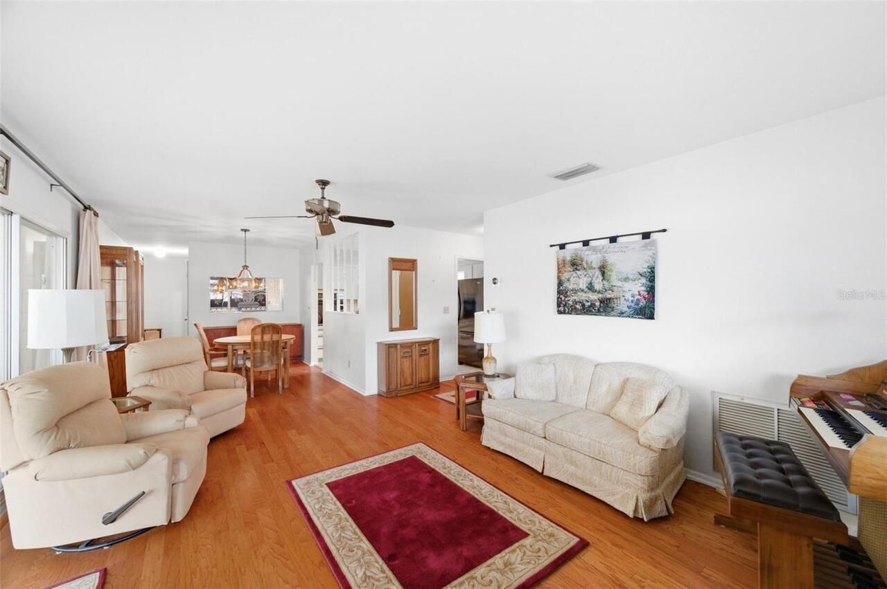 Listing Photo 7