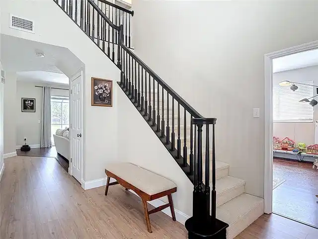 Listing Photo 12