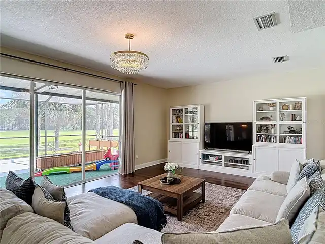Listing Photo 35