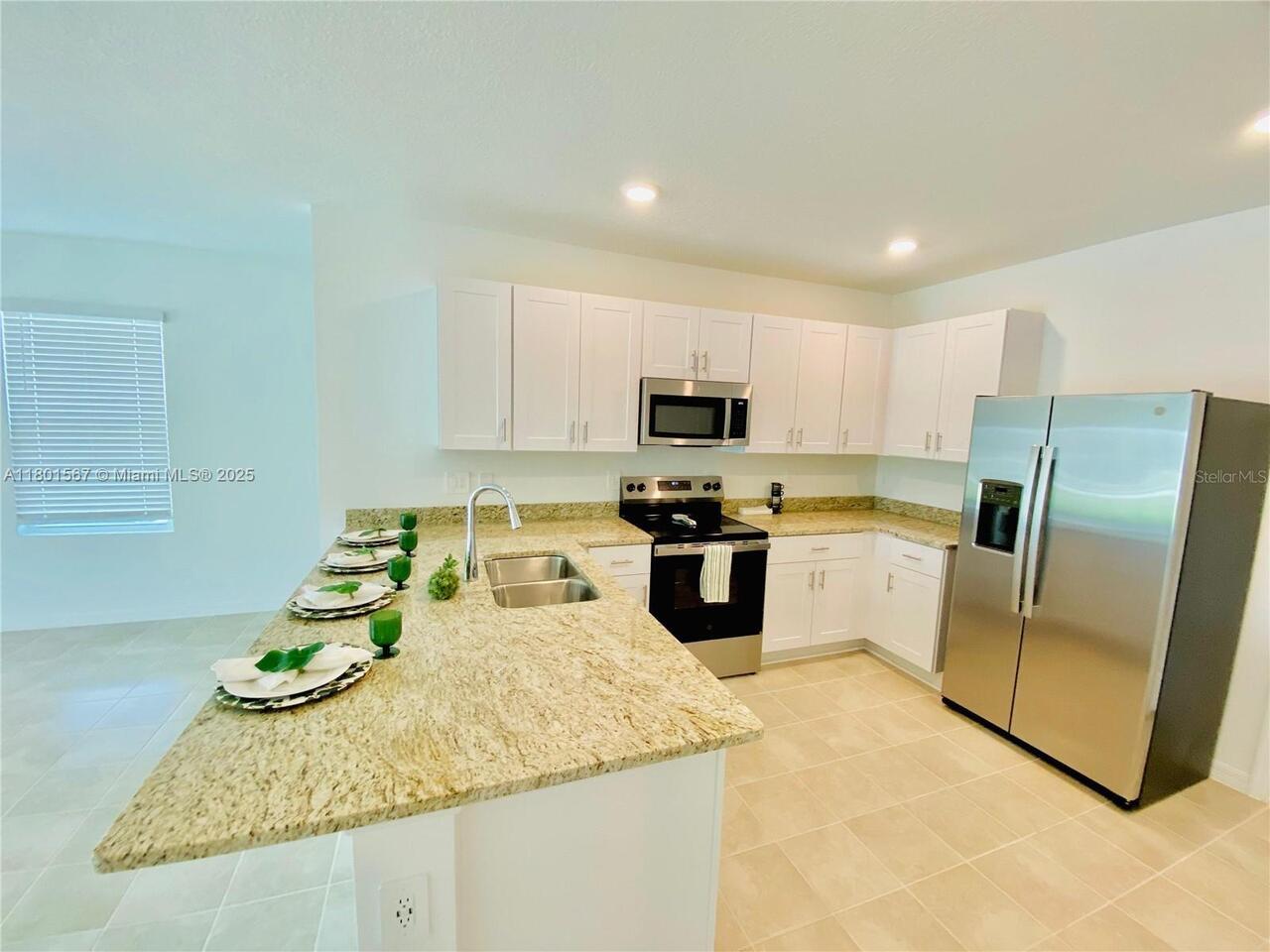 Listing Photo 8