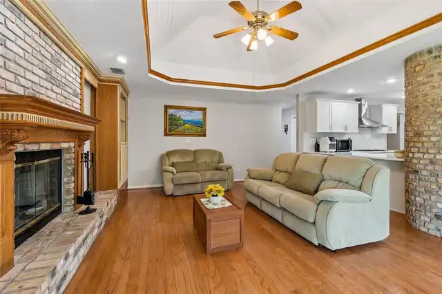 Listing Photo 33