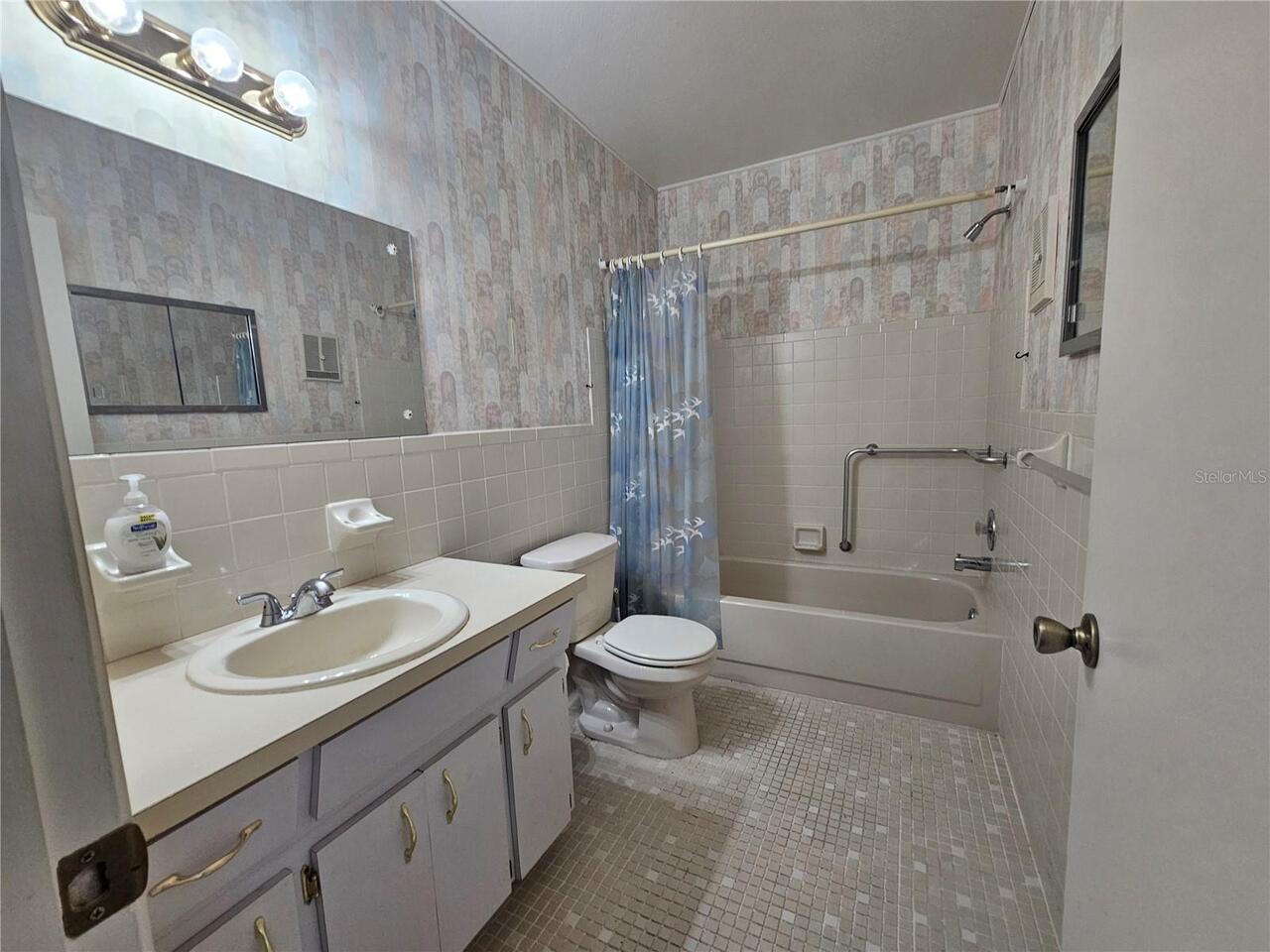Listing Photo 16