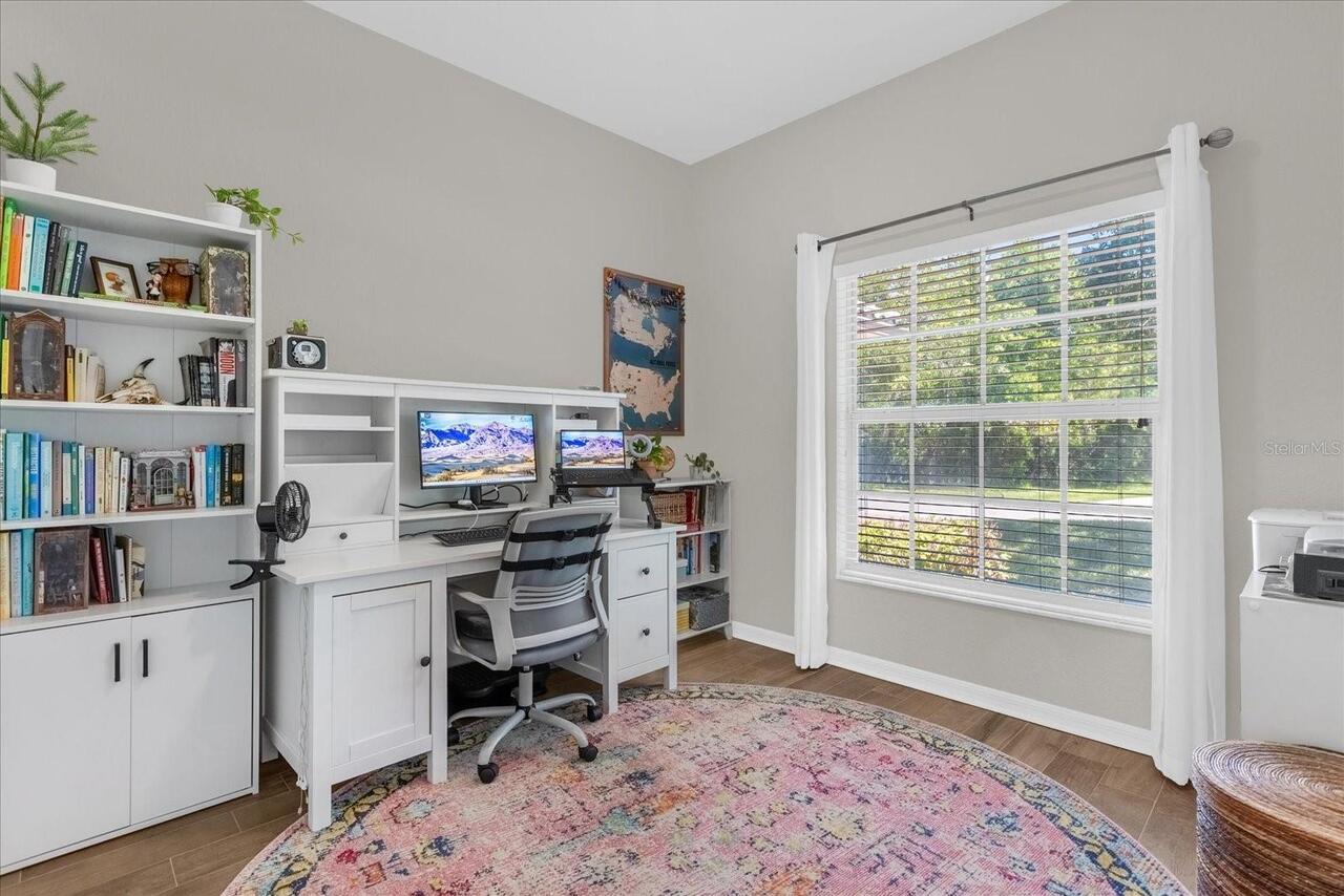 Listing Photo 16