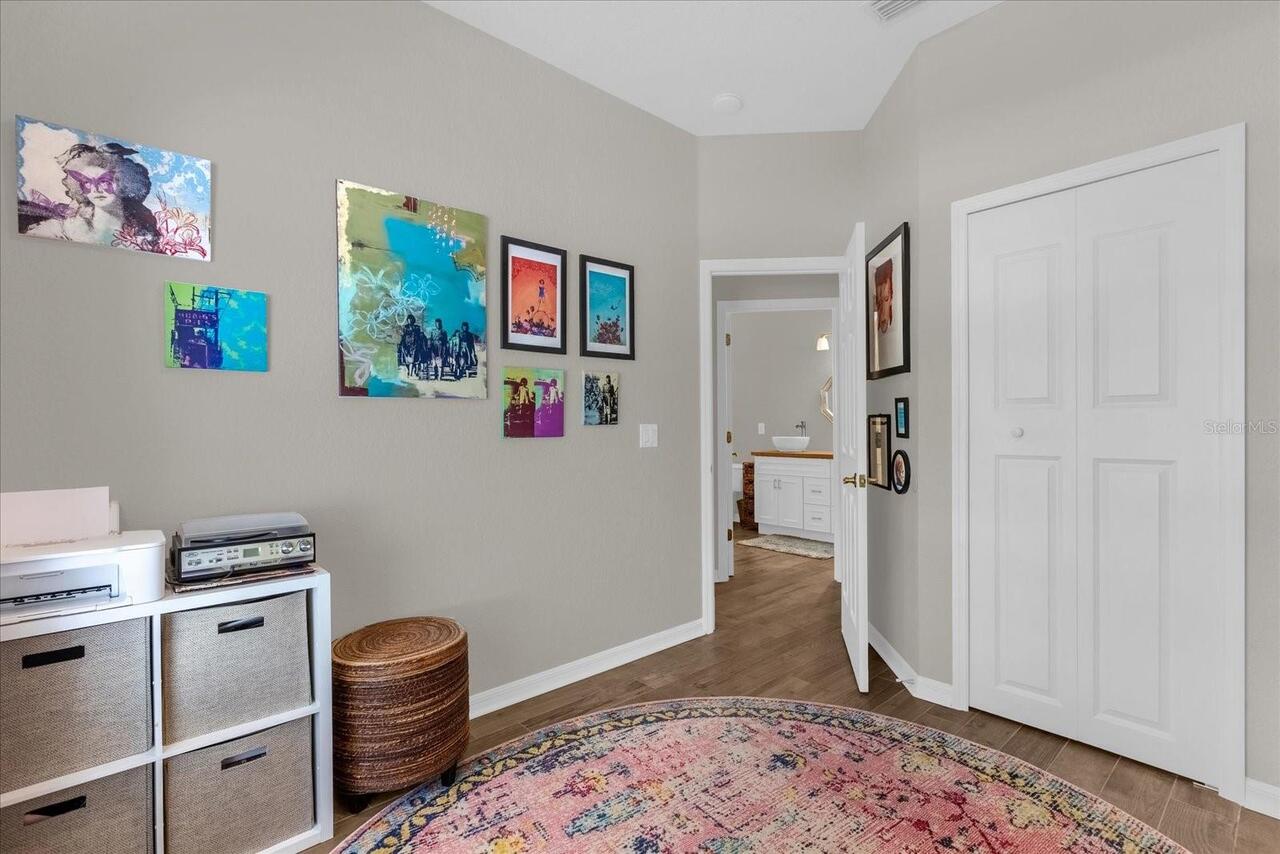 Listing Photo 17