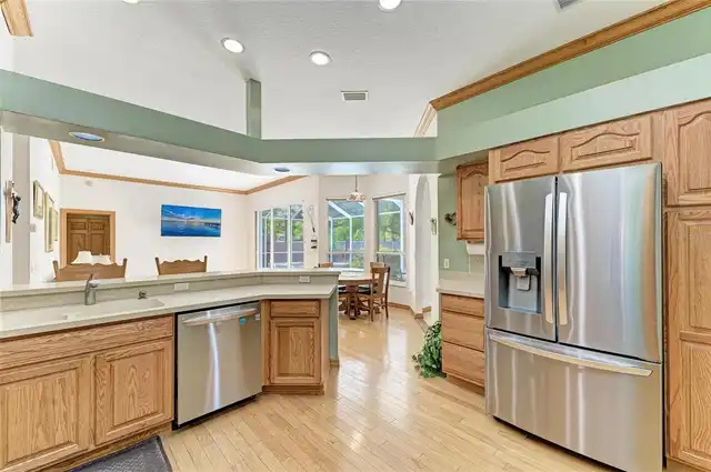 Listing Photo 18