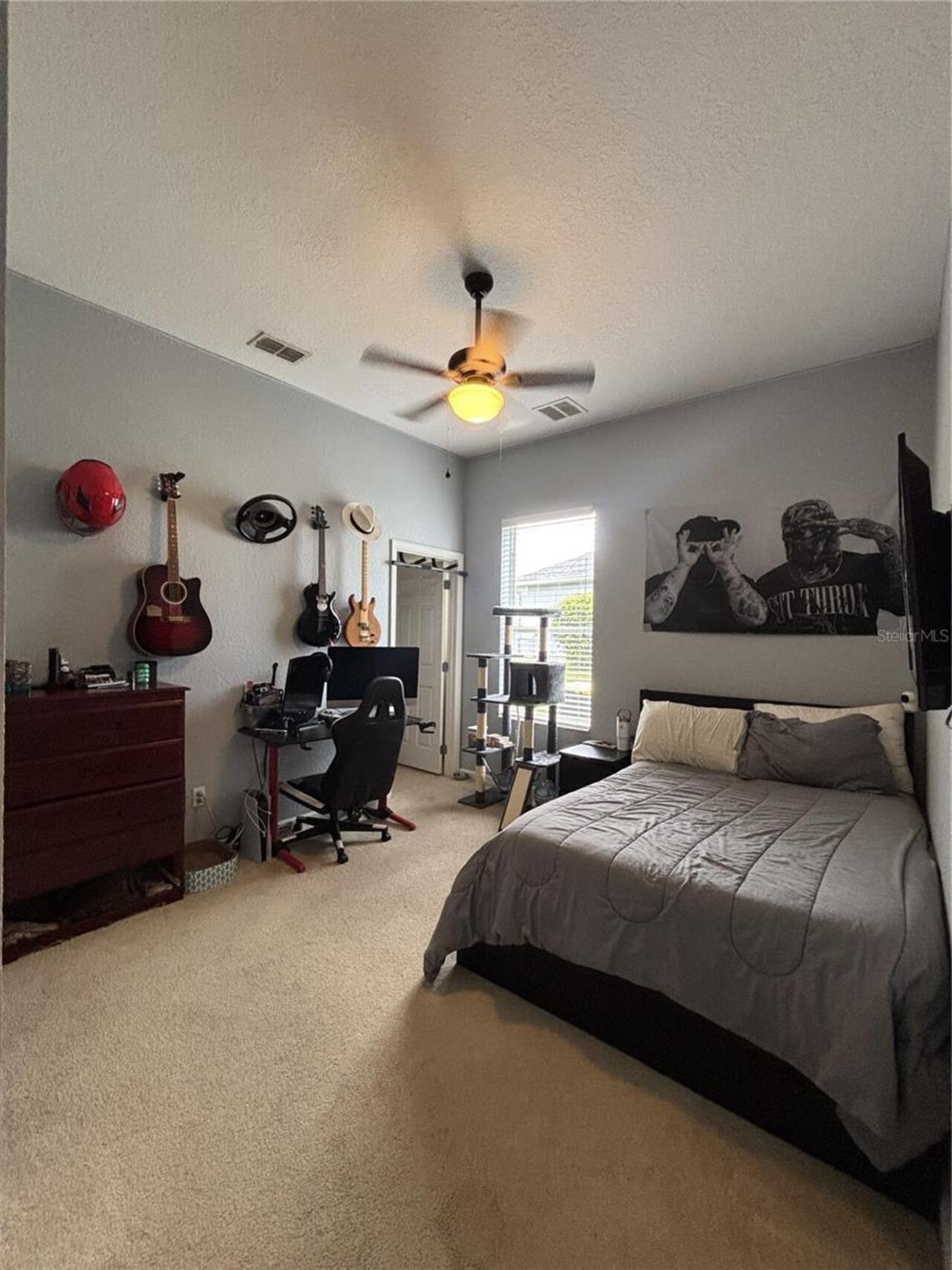 Listing Photo 8