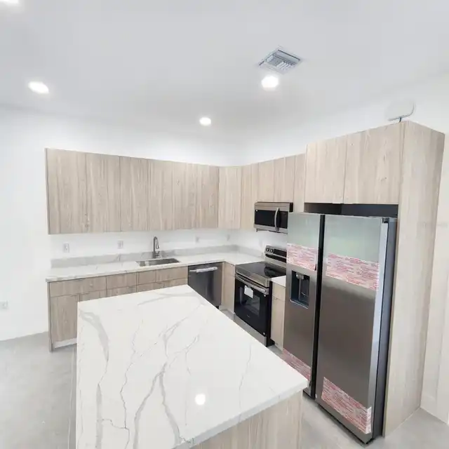 Listing Photo 17
