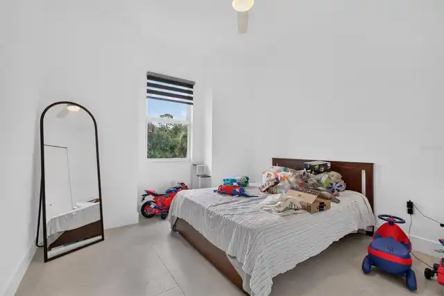 Listing Photo 37