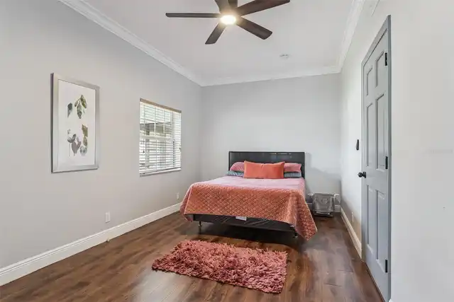 Listing Photo 16