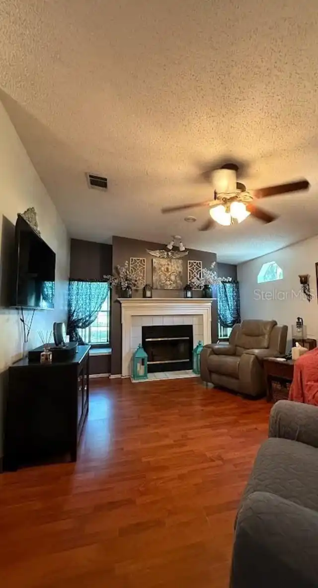 Listing Photo 12