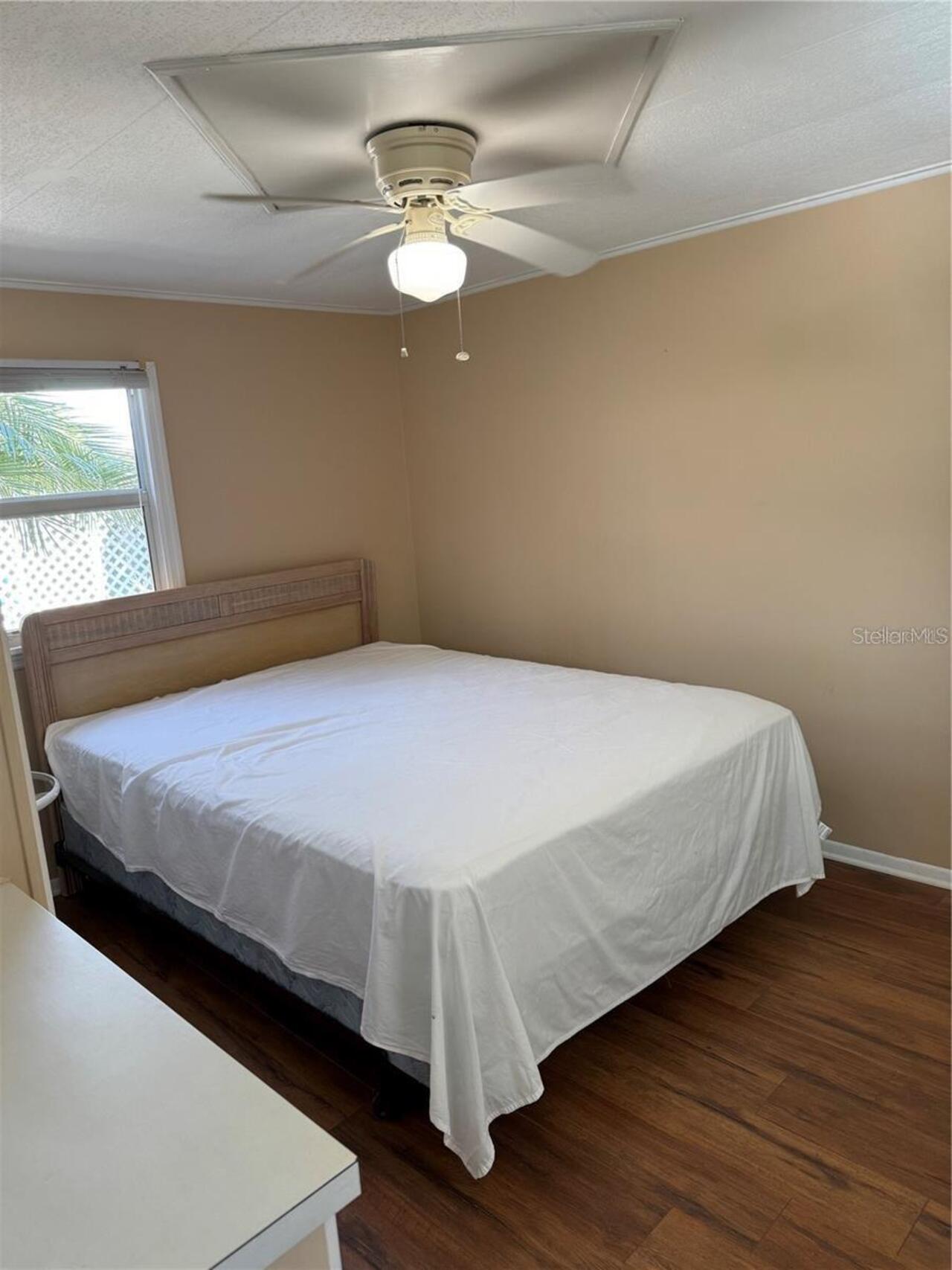 Listing Photo 8
