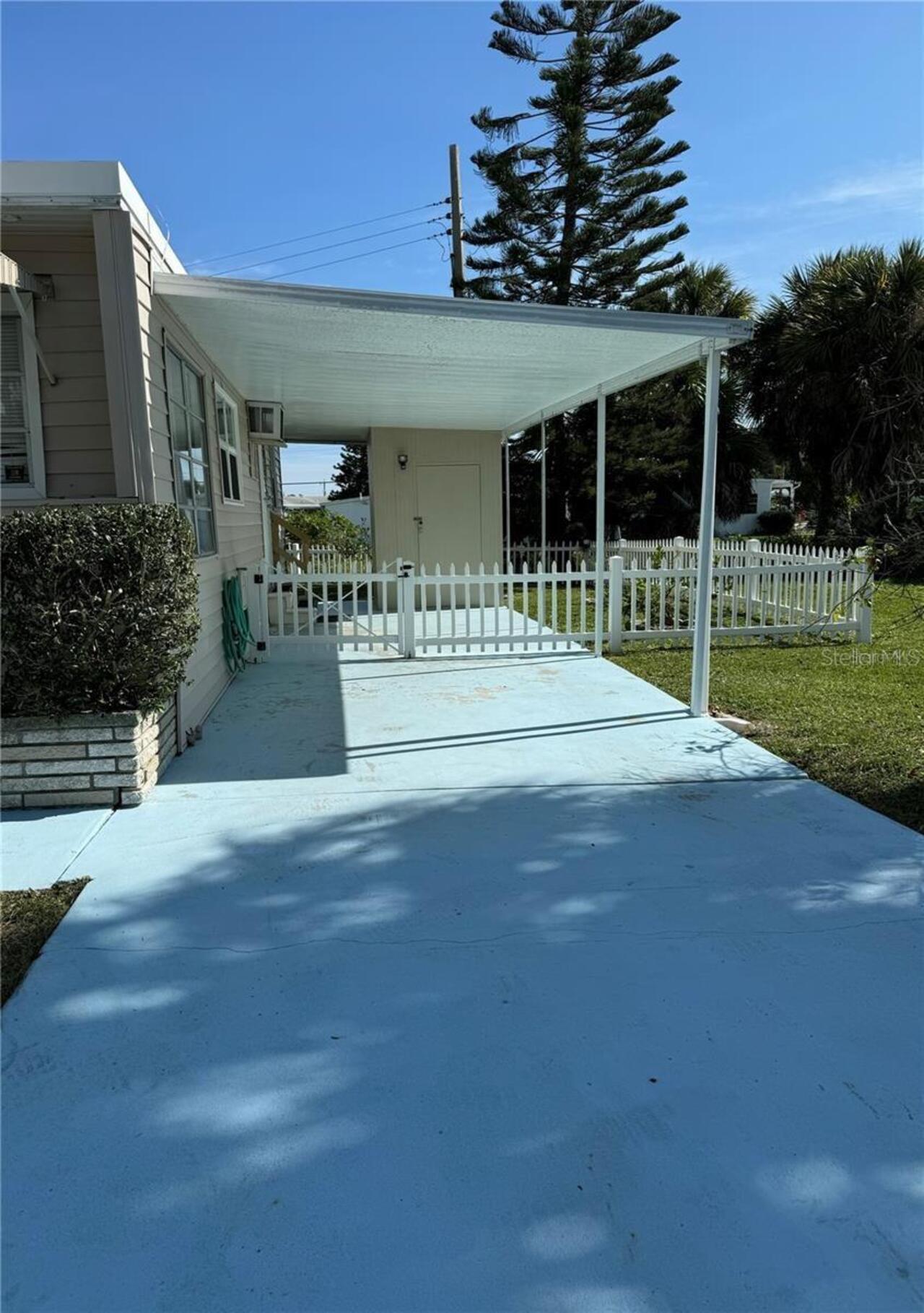 Listing Photo 12