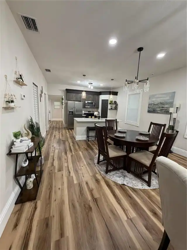 Listing Photo 8