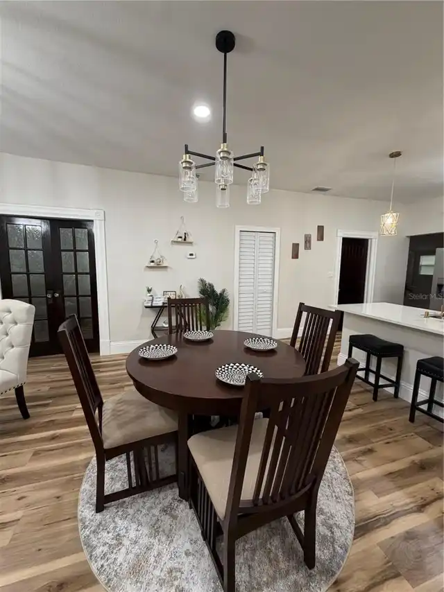 Listing Photo 12