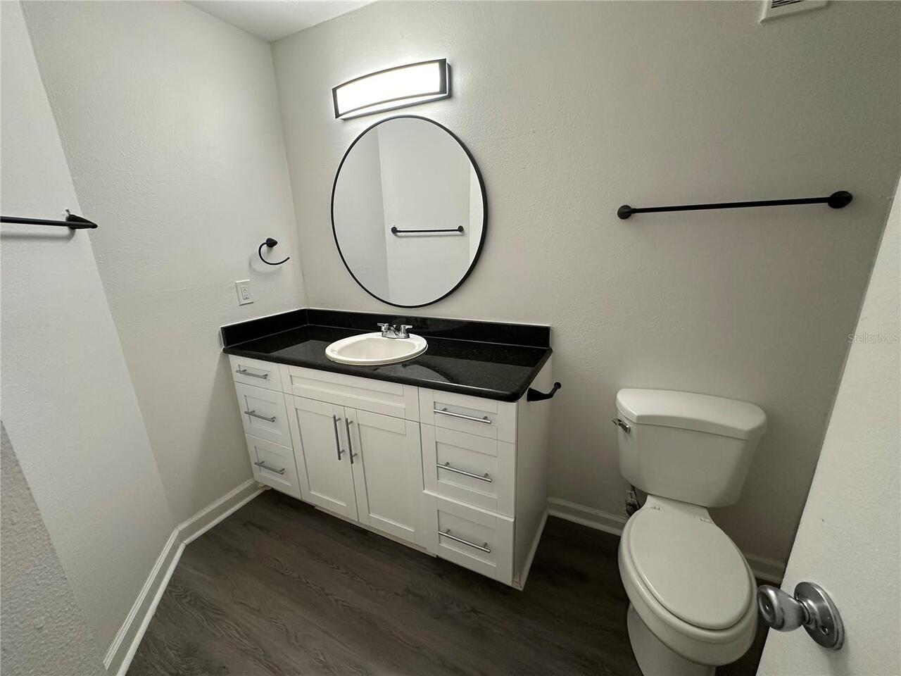 Listing Photo 9