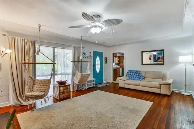 Listing Photo 7