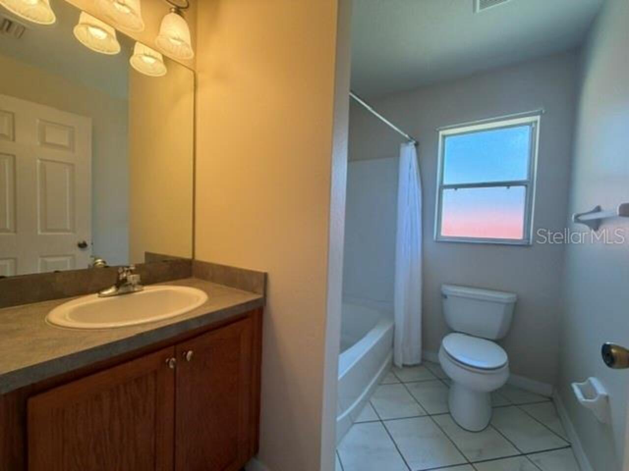 Listing Photo 8