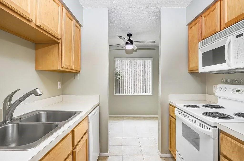 Listing Photo 10