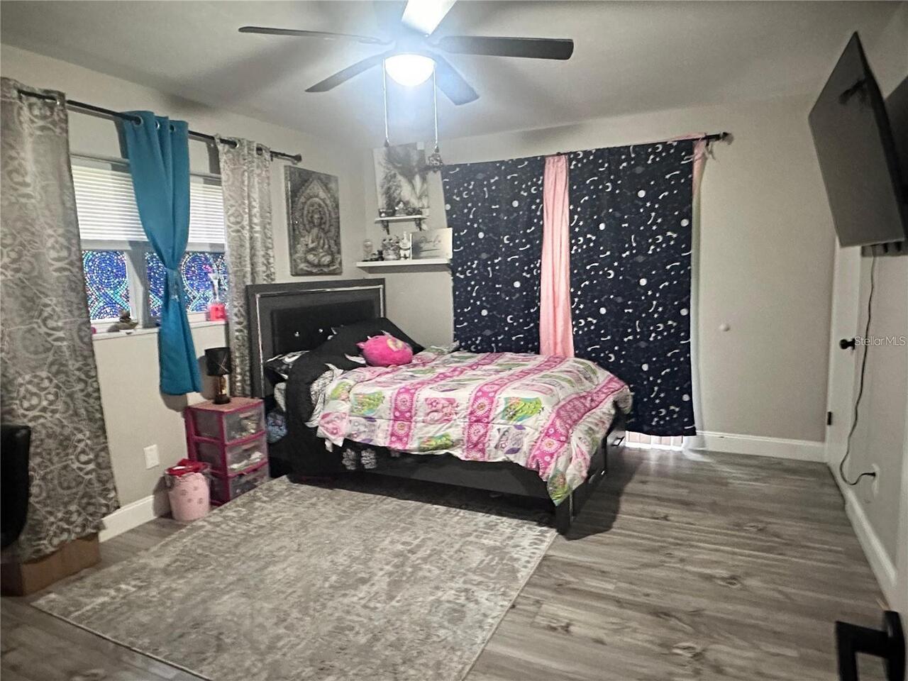 Listing Photo 8