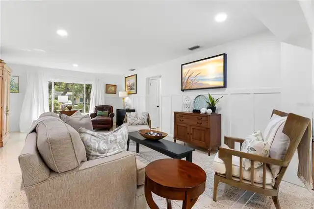 Listing Photo 14