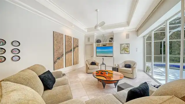 Listing Photo 15