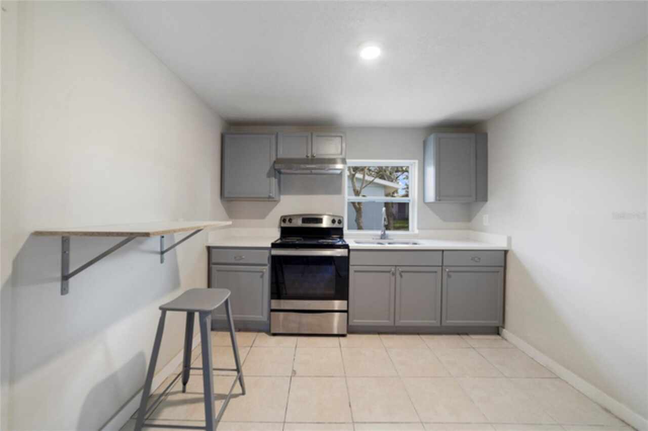 Listing Photo 9
