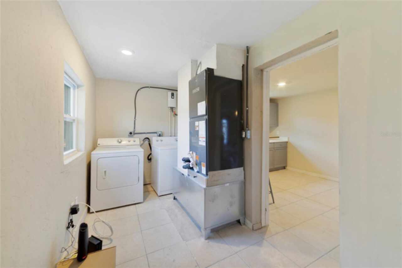 Listing Photo 12