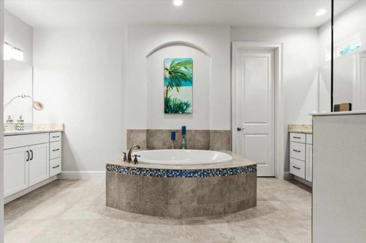 Listing Photo 25