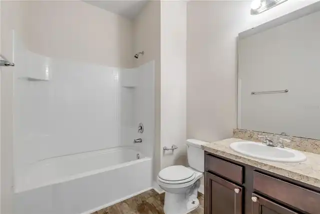 Listing Photo 18